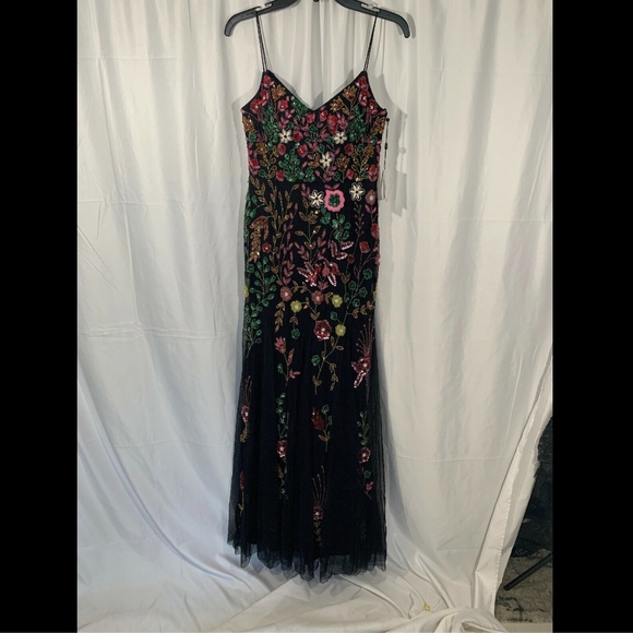NWT $379 Adrianna Papell Spagetti Strap Floral‎ Beaded Gown in Black [SZ 4 ] - Picture 2 of 10
